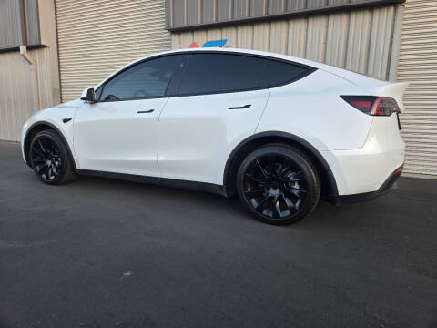 2024 Tesla Model Y Long Range