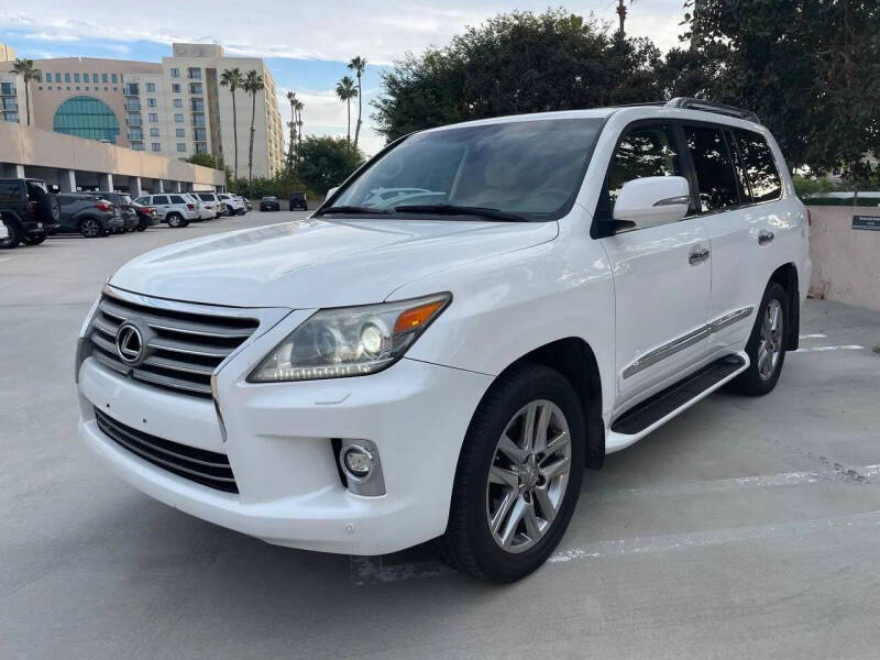 2014 Lexus LX 570