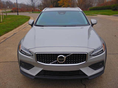 2025 Volvo V60 Cross Country B5 Ultra