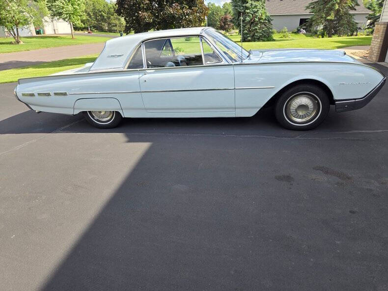 1962 Ford Thunderbird