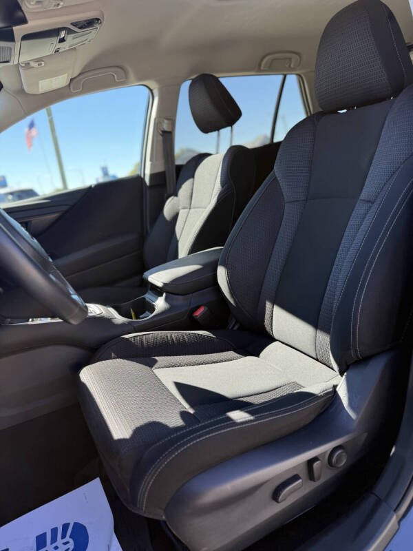 2024 Subaru Outback Premium