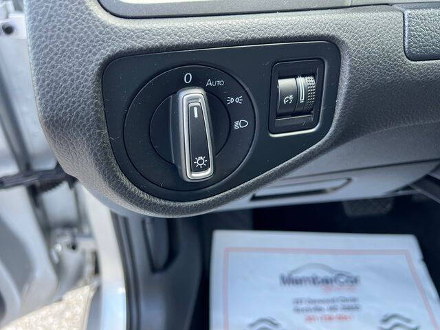 2016 Volkswagen e-Golf SE