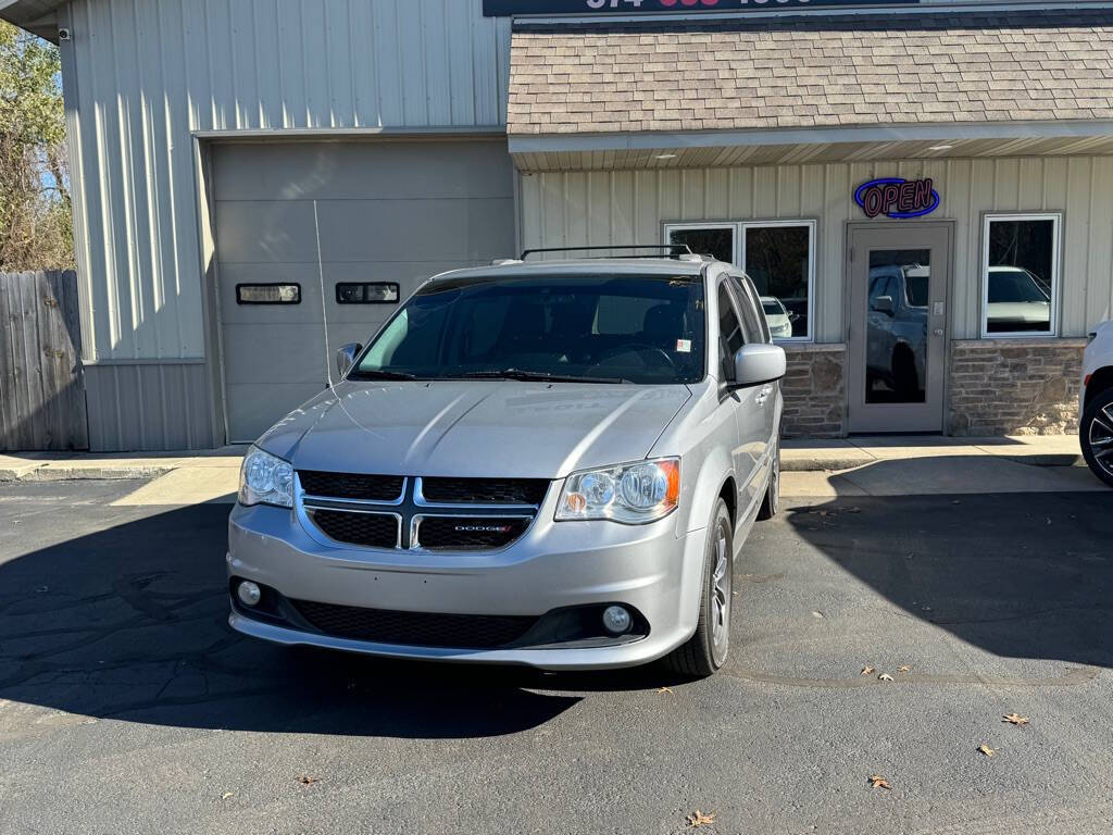 2017 Dodge Grand Caravan for sale at Legit Motors in Elkhart, IN