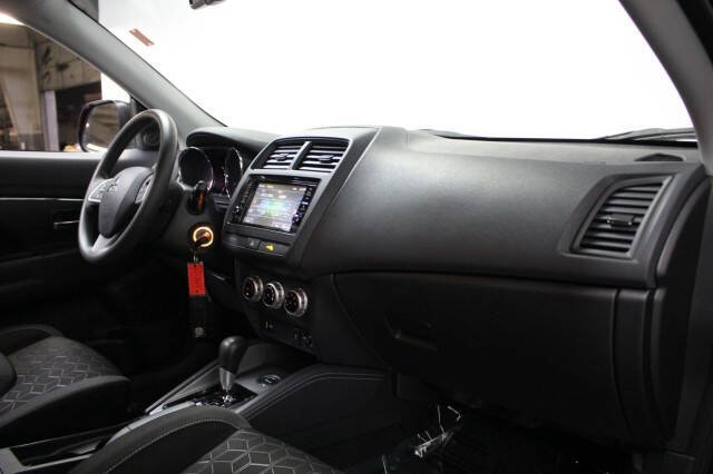 2023 Mitsubishi Outlander Sport ES