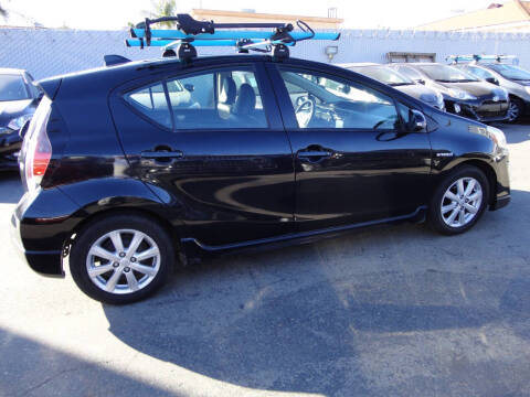 2017 Toyota Prius c Four