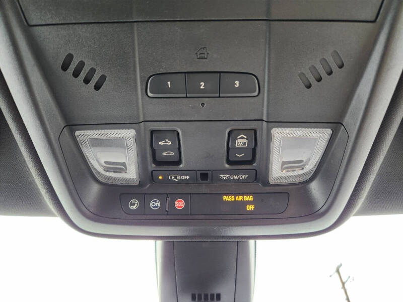 2017 Cadillac XT5 Luxury