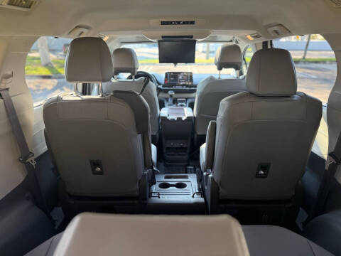 2021 Toyota Sienna