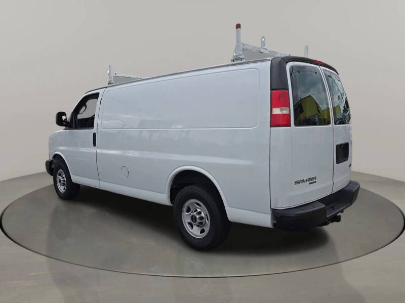 2016 GMC Savana 2500