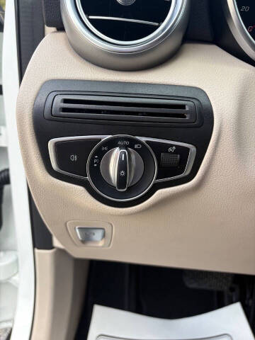 2021 Mercedes-Benz GLC GLC 300