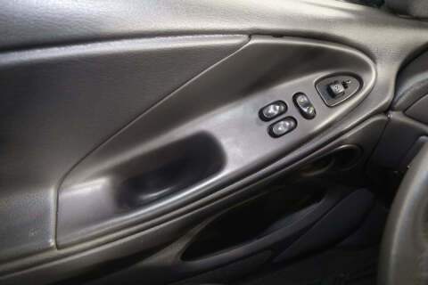 2002 Ford Mustang GT Deluxe