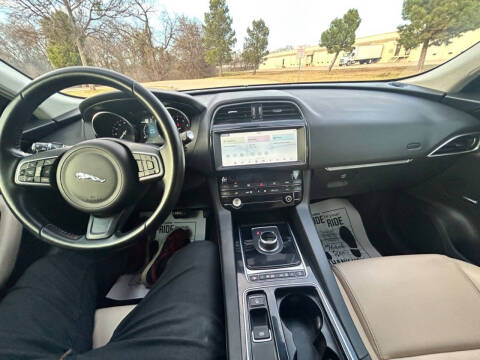 2020 Jaguar F-PACE 25t Premium