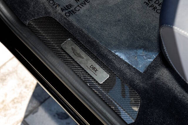 2025 Aston Martin DBX 707