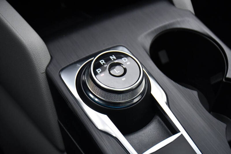 2026 Ford Escape Hybrid Platinum