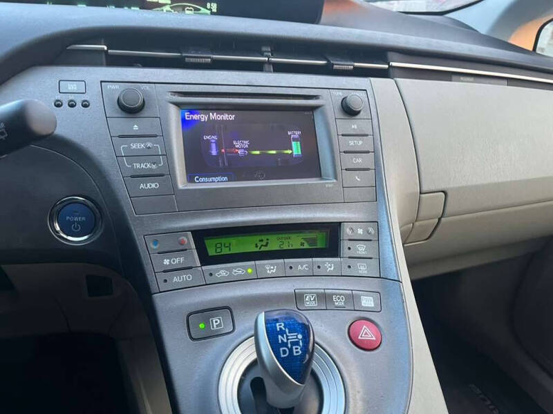 2013 Toyota Prius Three