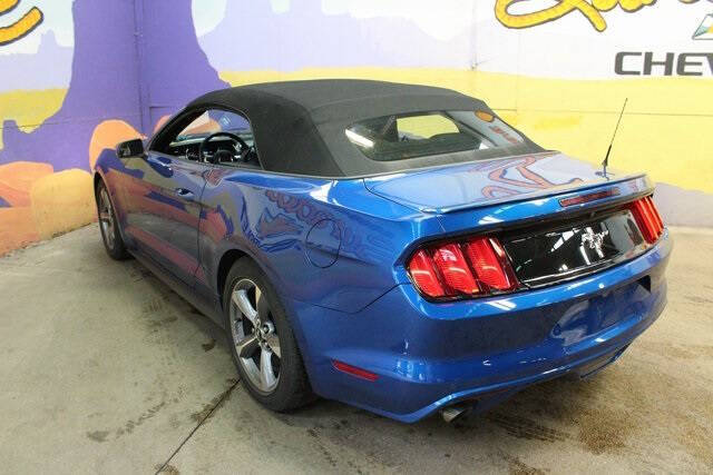 2017 Ford Mustang V6