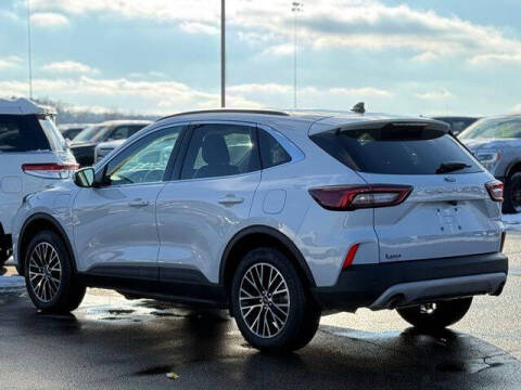 2025 Ford Escape Plug-In Hybrid PHEV