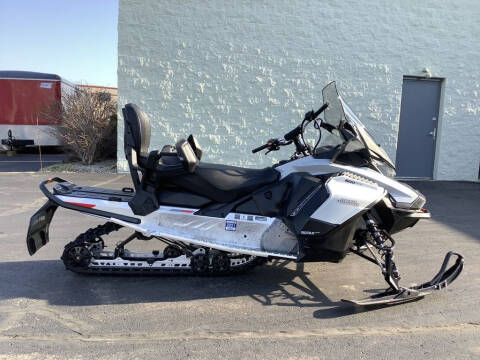 2021 Ski-Doo Grand Touring Sport Rotax®