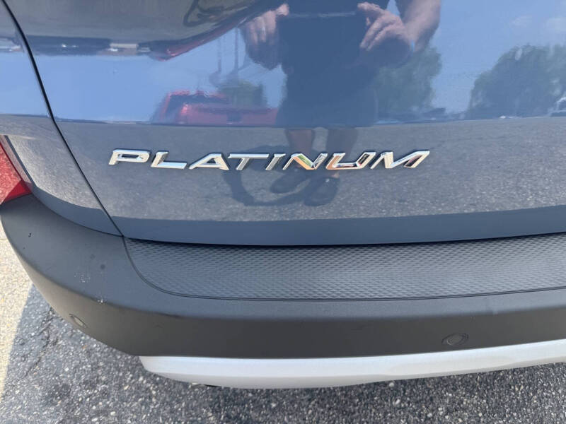 2025 Ford Escape Platinum