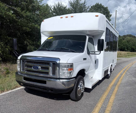 2017 Ford E-Series E-350 SD