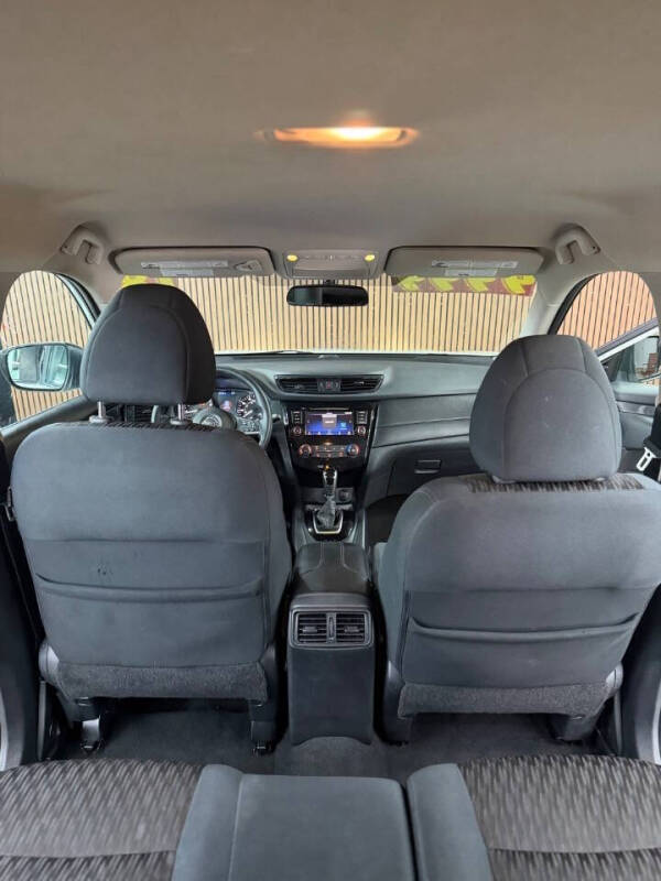 2018 Nissan Rogue SV