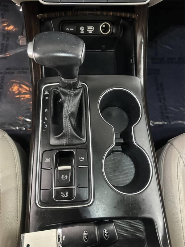 2020 Kia Sorento EX V6