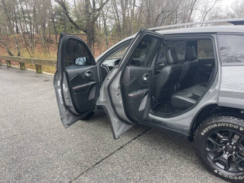 2019 Jeep Cherokee Trailhawk