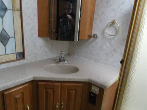 2003 Freightliner XC Chassis