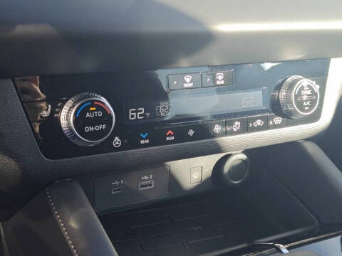 2025 Mitsubishi Outlander PHEV SEL Black Edition