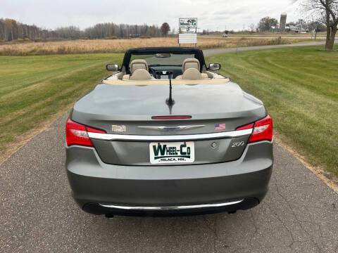 2011 Chrysler 200 Limited