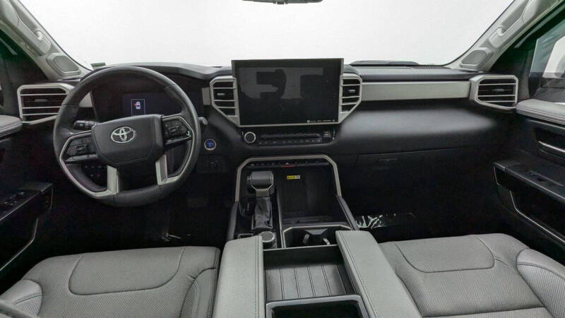 2023 Toyota Tundra Limited HV