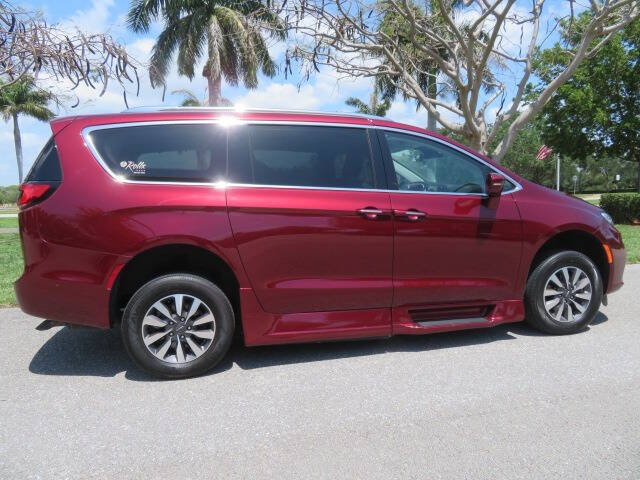 2021 Chrysler Pacifica Touring L