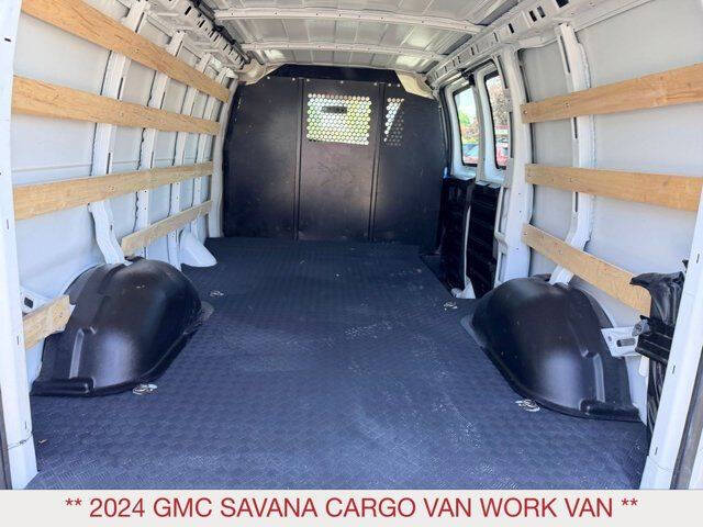 2024 GMC Savana 2500