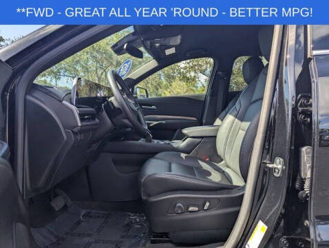 2025 Cadillac XT4 Premium Luxury