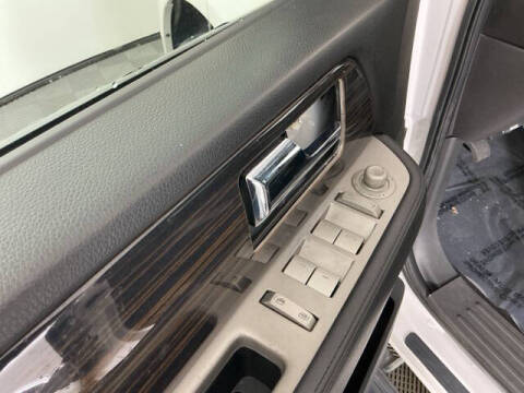 2010 Lincoln Navigator L