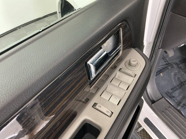 2010 Lincoln Navigator L