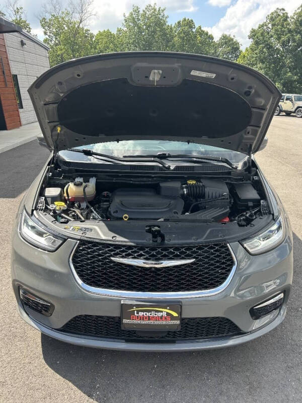 2022 Chrysler Pacifica Touring L
