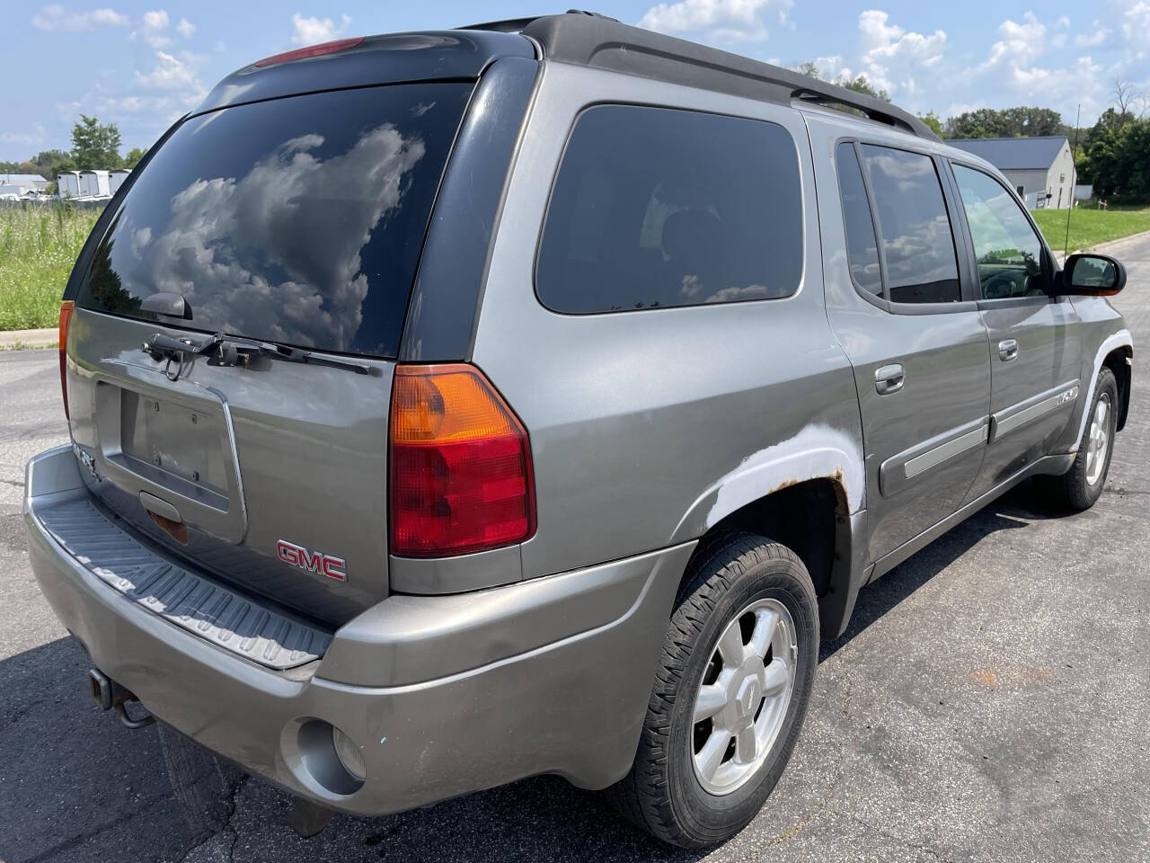 2005 GMC Envoy XL for sale at Twin Cities Auctions in Elk River, MN