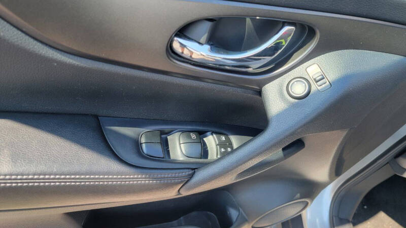 2014 Nissan Rogue S