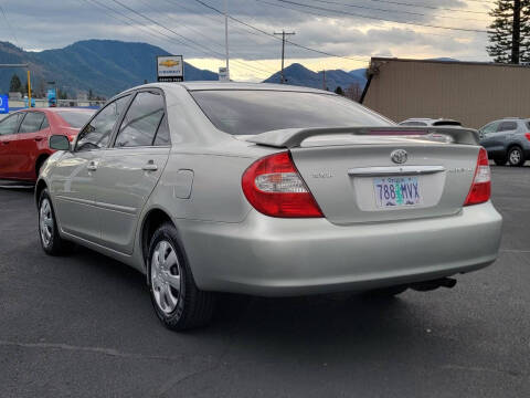 2004 Toyota Camry LE