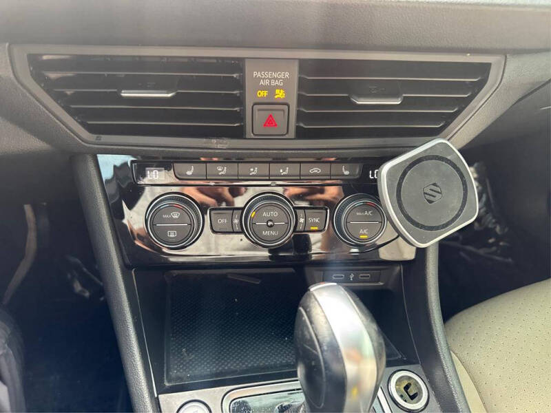 2020 Volkswagen Jetta R-Line