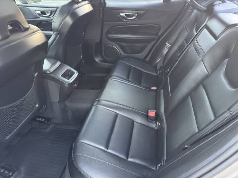 2019 Volvo S60 T5 Momentum