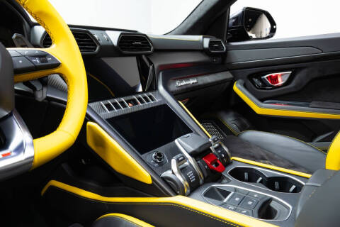 2022 Lamborghini Urus