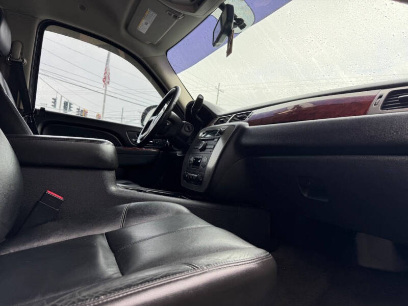 2011 GMC Yukon XL SLT 2500