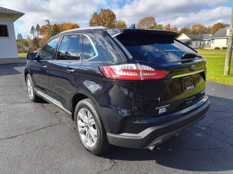 2020 Ford Edge Titanium