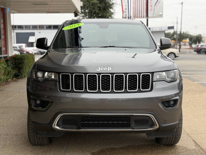 2019 Jeep Grand Cherokee Laredo