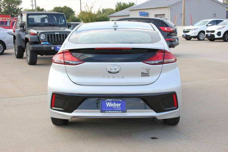 2019 Hyundai Ioniq Hybrid Blue