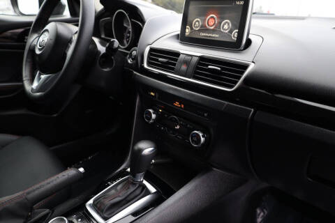 2016 Mazda MAZDA3 i Grand Touring