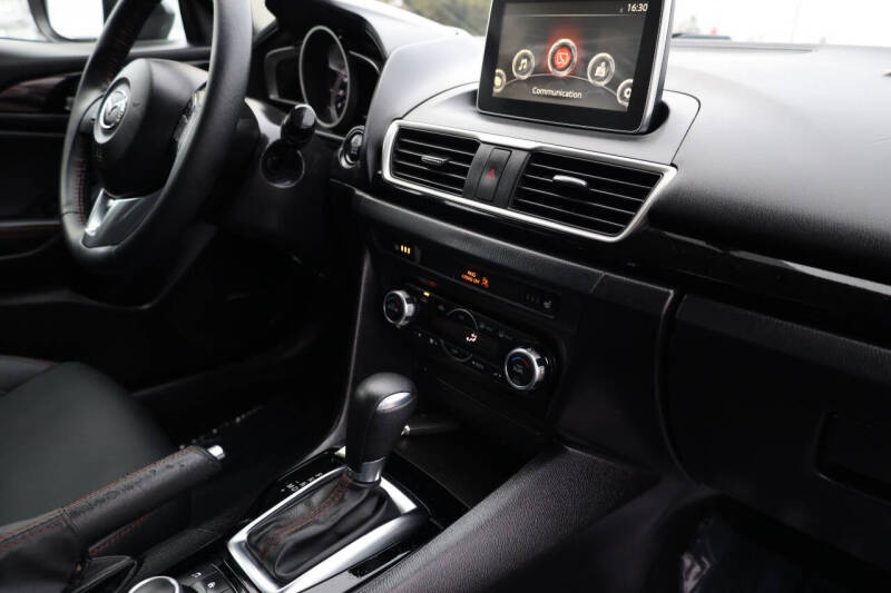 2016 Mazda MAZDA3 i Grand Touring