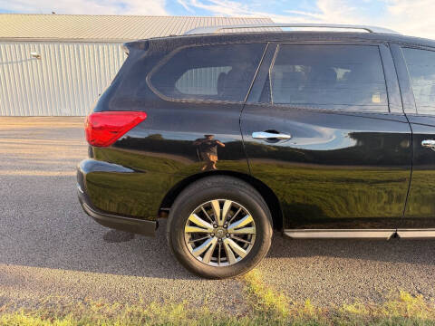 2020 Nissan Pathfinder SL