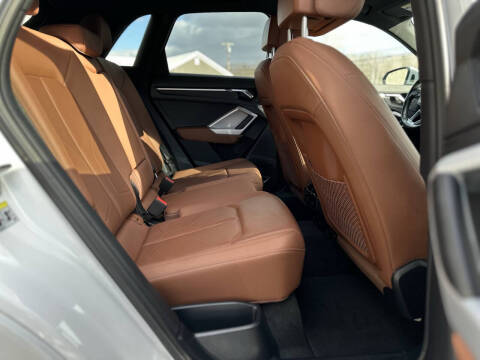 2021 Audi Q3 quattro S line Prem Plus 45 TFSI